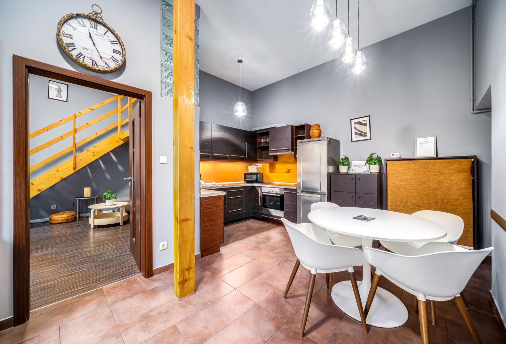 Oktogon Four Residence บูดาเปสต์ ภายนอก รูปภาพ