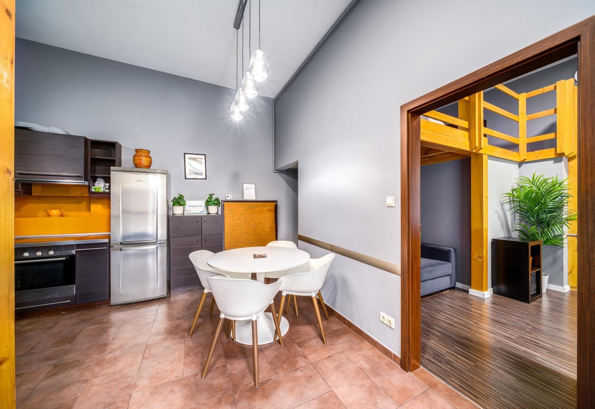 Oktogon Four Residence บูดาเปสต์ ภายนอก รูปภาพ